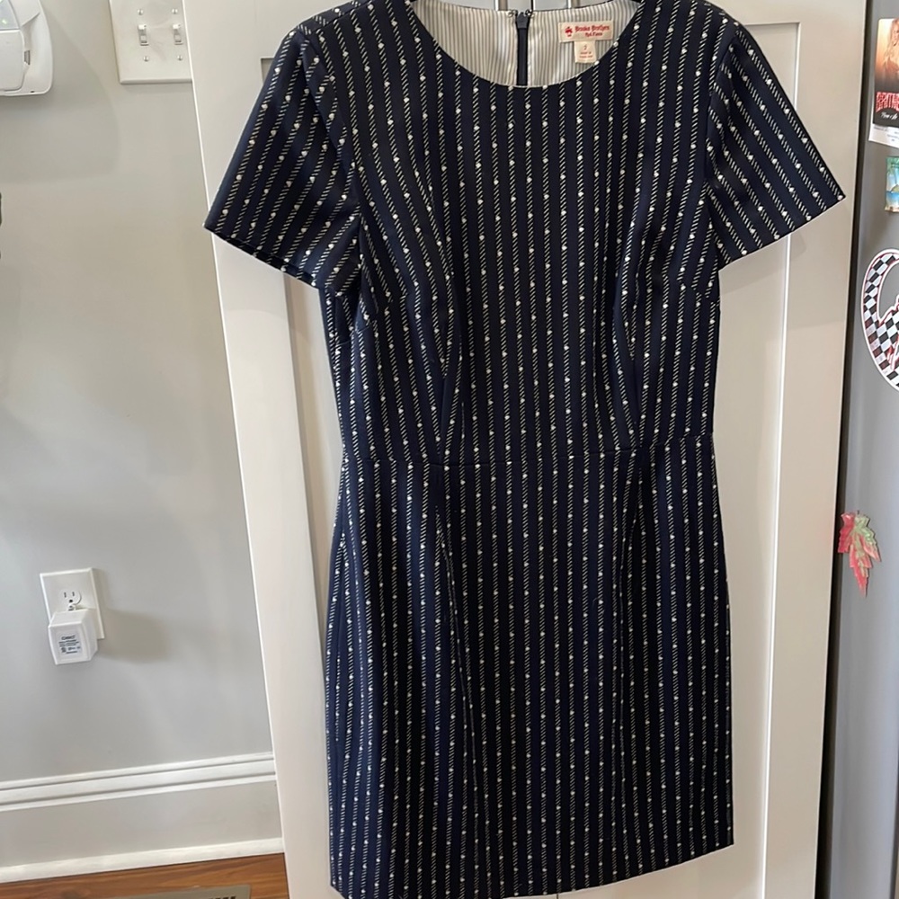 Brooks Brother’s dress size 2